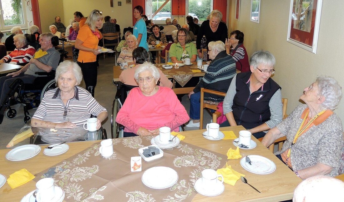 Grafenwöhr. Musik, leckere Kuchen und Torten, Kaffee und Kreppelchen – das sind die Zutaten des Kaffekränzchens der Frauenunion (FU) gewesen. Die Veranstaltung war für die Senioren des BRK-Wohn- und Pflegeheimes [&hellip;]