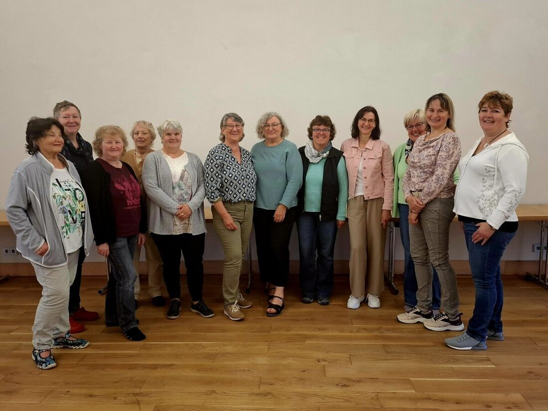 Johannisthal. 13 Frauen aus der Diözese Regensburg genossen vom 2. bis 4. Mai ein Wohlfühl-Wochenende unter dem Motto „Neuanfang“ mit Kreistanz, Lach-Yoga und mehr.