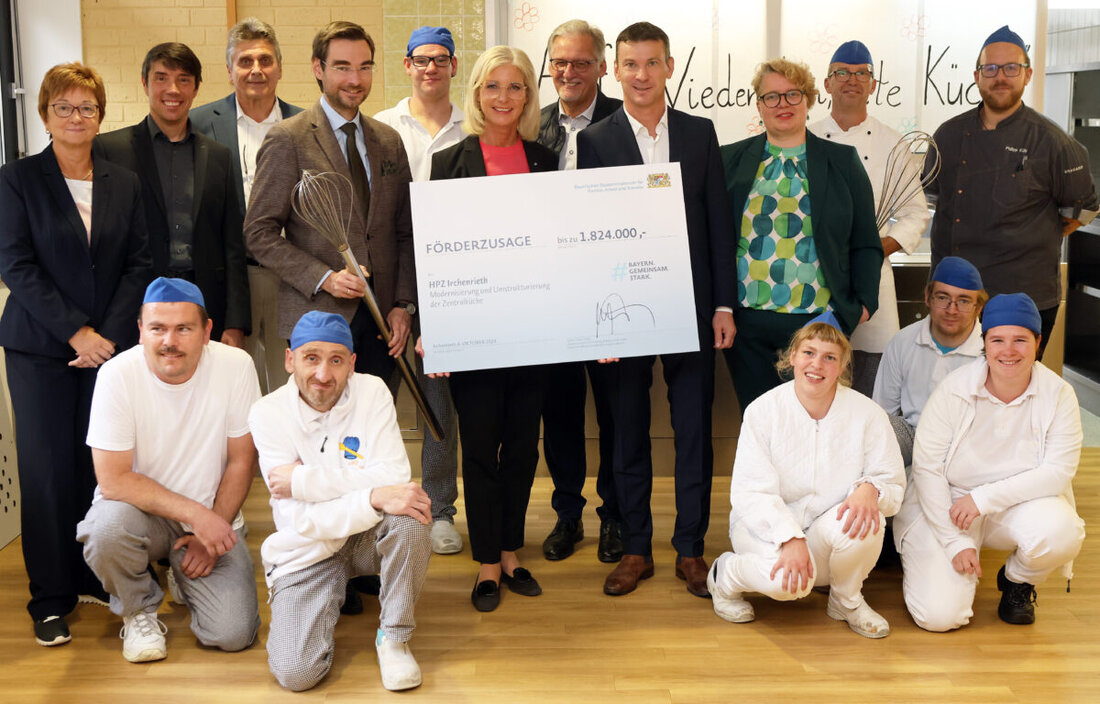 Irchenrieth. Der Freistaat fördert die HPZ-Sanierung mit 1,824 Millionen Euro. Am Montag überreichte Sozialministerin Ulrike Scharf den Förderbescheid: „Berufliche Inklusion ist ein wichtiger Schlüssel zur Teilhabe.“ Die Irchenriether Einrichtung verbessert damit ihre Arbeits- und Wohnbedingungen am Standort deutlich.  