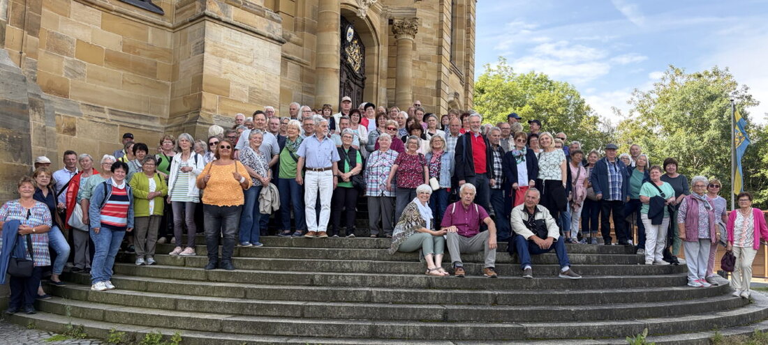 Eschenbach. Die Gesellschaft Frohsinn erlebte bei ihrer Fahrt ins Blaue ins Fränkische viele Überraschungen: Basilika Vierzehnheiligen, Kloster Banz und ein Stopp in Pegnitz. Präsident Erwin Dromann führte 100 Mitreisende.