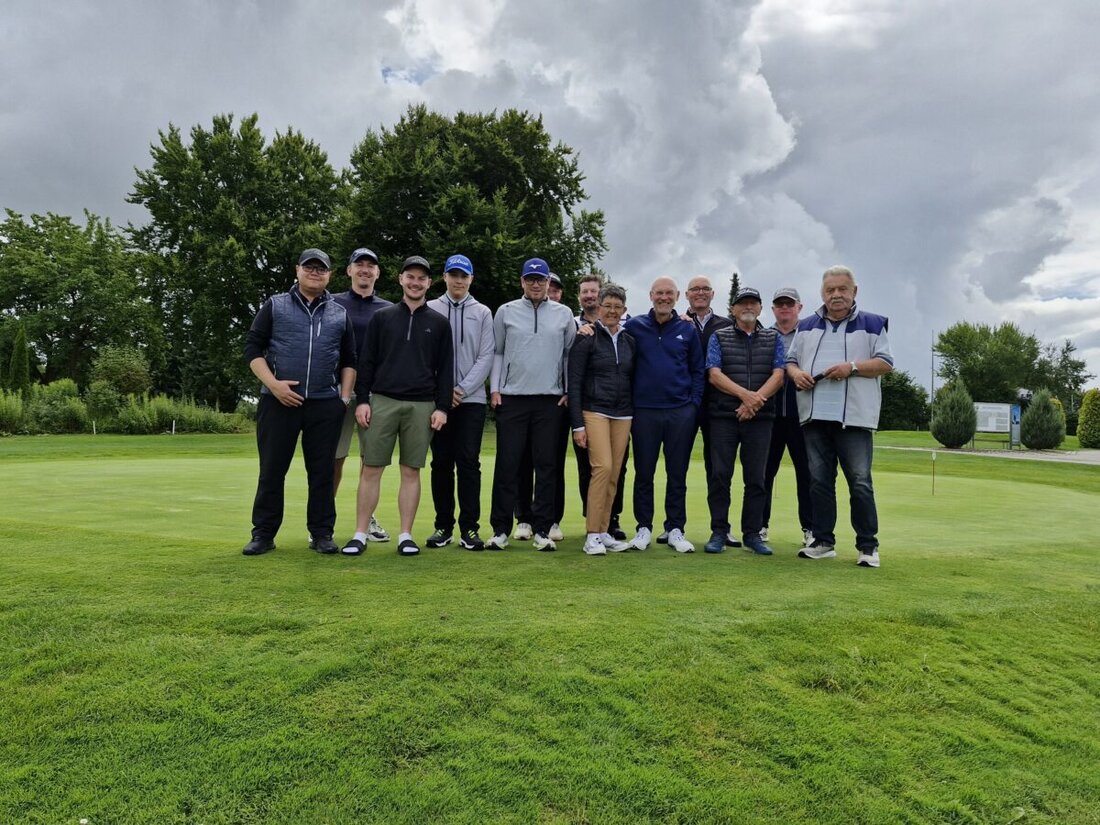 Schmidmühlen. Beim Early Morning Turnier im Golf und Landclub Schmidmühlen zeigten über 40 Golfbegeisterte ihre Fähigkeiten. Uli Weber, der Sponsor, hat bereits das nächste Turnier bestätigt.