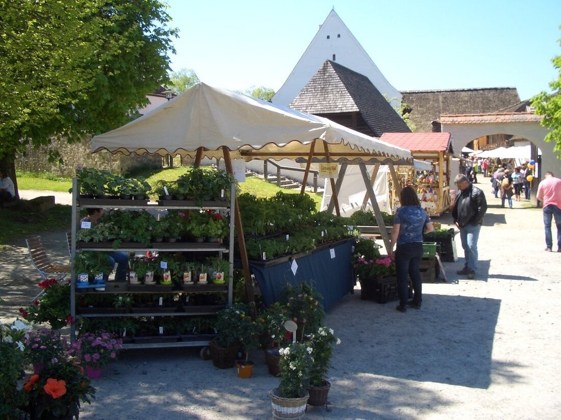 Neusath/Perschen. Noch keine Pläne für das Wochenende? Wie wäre es mit einem Ausflug zum Frühjahrsmarkt im Oberpfälzer Freilandmuseum?  Beim Gartenmarkt im Bauernmuseum in Perschen, der dieses Jahr am Samstag, den 4. [&hellip;]
