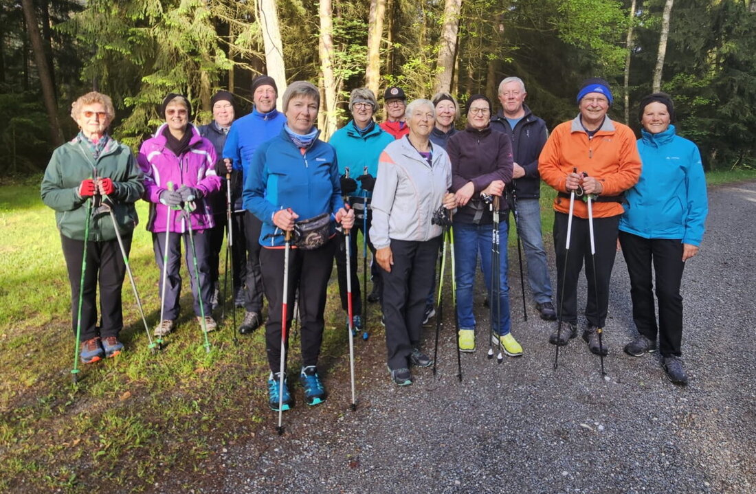 Pressath. Früh auf die Strecke: Beim Frühstückswalking starteten TSV-Sportler und Gäste vom SV TUS/DJK Grafenwöhr um 6.30 Uhr zur 75-minütigen Runde im Hessenreuther Wald. Danach wartete Frühstück in der Wirtschaft Heining.