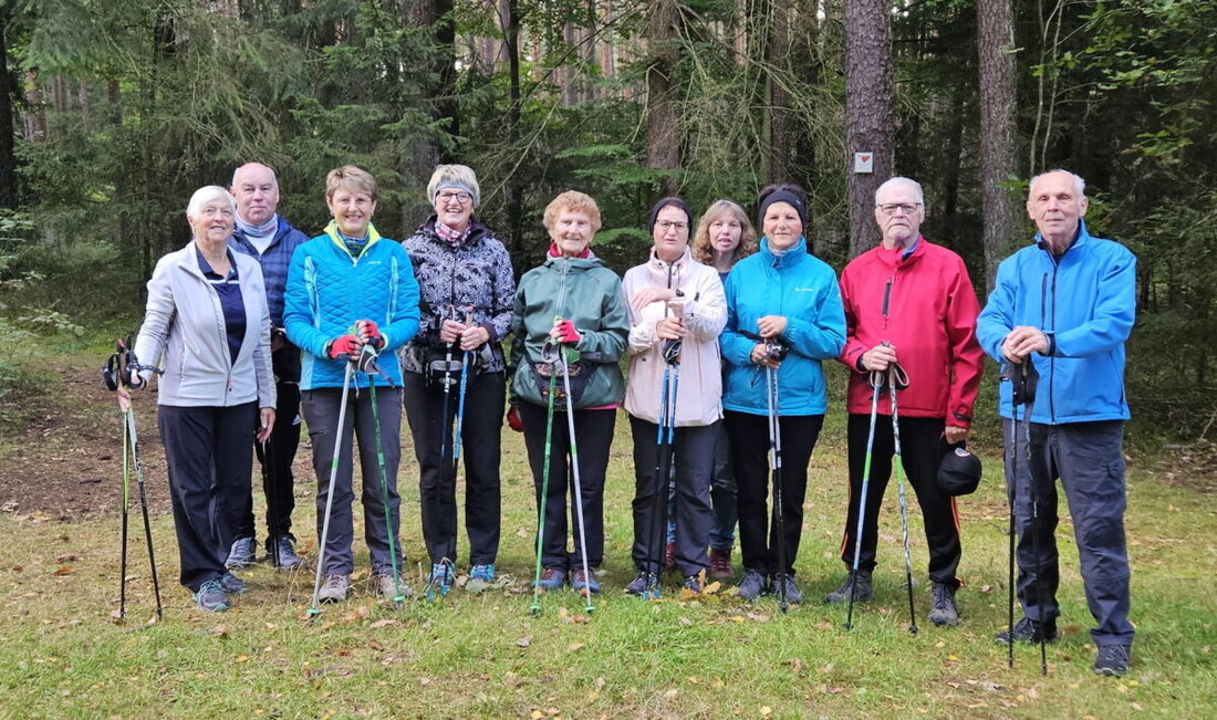 Pressath. Die TSV-Nordic-Walker beendeten die Saison mit Frühstückswalking: Start um 6.30 Uhr zur 75-Minuten-Tour im Hessenreuther Wald, danach Frühstück im Gasthof Heining mit Grafenwöhrern.