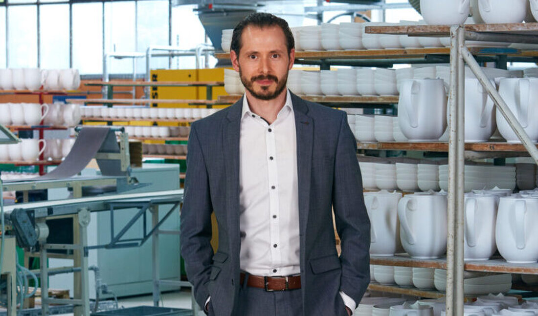 Schönwald. Die BHS tabletop AG meldet eine Veränderung in der Geschäftsleitung: Vertriebschef Nelson Mauricio verlässt das Unternehmen. Ab 16. Februar 2026 übernimmt Marketingchef Johannes Breitschaft kommissarisch den Vertrieb.