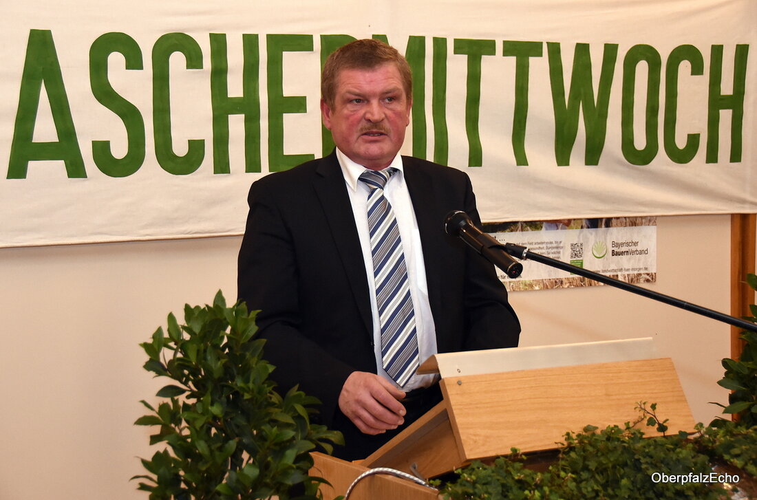 Floß. „Man hört immer nur Bruchstücke und keiner kennt sich so richtig aus“, sagte der Ortssprecher des Bayerischen Bauernverbandes (BBV), Markus Schieder, zur Eröffnung des 81. Floßer Aschermittwochs. Gemeint waren [&hellip;]