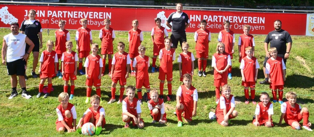 Pleystein. Drei Tage Fußball pur – das macht das Sommercamp der SSV-Jahn-Fußballschule aus. Heuer war der Gastgeber der TSV Pleystein.  Von Walter Beyerlein  Das Sommercamp der Jahn Fußballschule war drei [&hellip;]