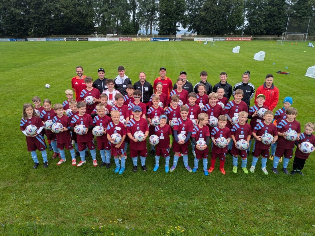 Waldthurn. 36 fußballbegeisterte Kinder nahmen an den erfolgreichen BFV-Fußballferien teil, mit Trainings, die Technik und Teamgeist förderten. Beendet wurden die Tage mit Urkunden und Erinnerungsgeschenken für alle.