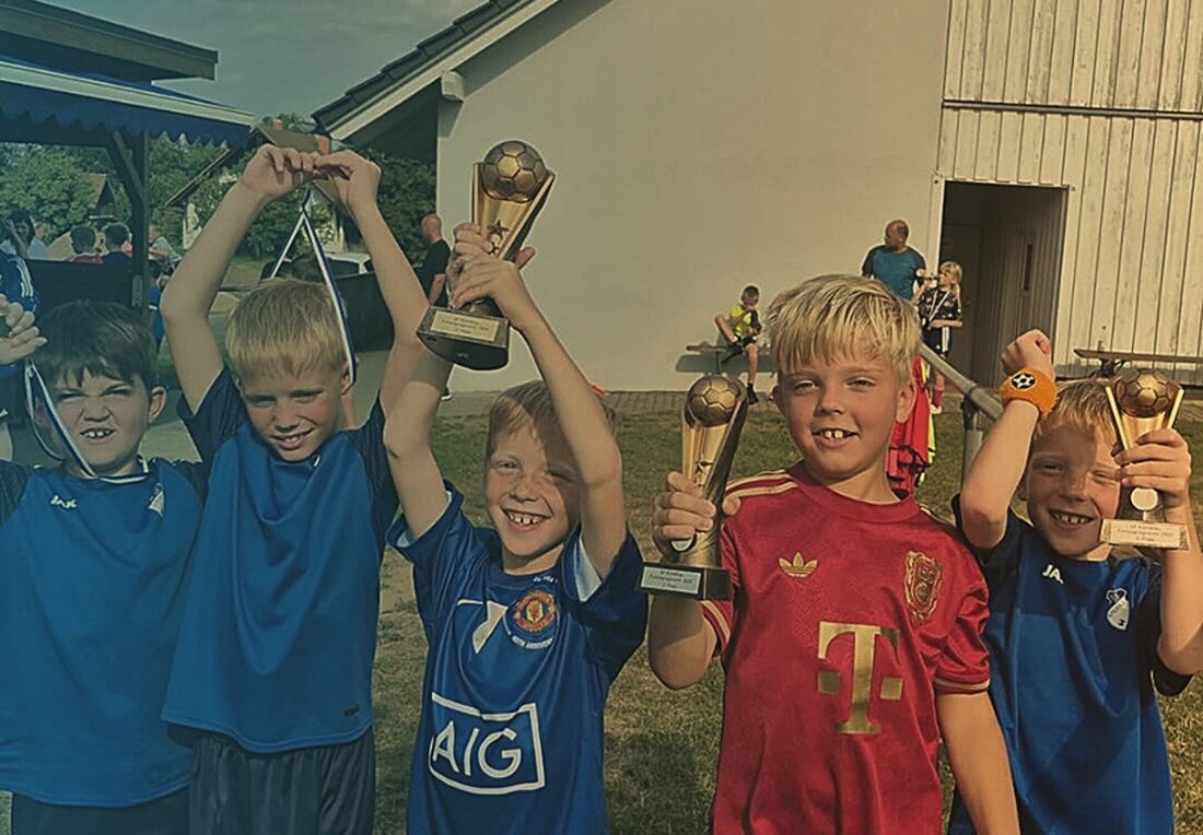 Waldsassen. 36 Kinder nahmen am Fußballturnier der Sportfreunde Kondrau teil, alle erhielten Medaillen und die Besten Pokale. Das nächste Ereignis, das 11. Norbert Schnurrer Gedächtnis Turnier, findet am 13. und 14. September statt.