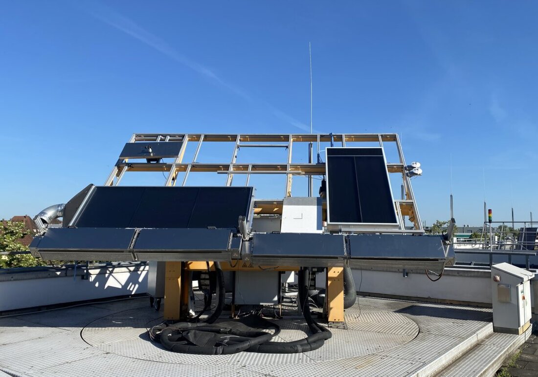 Amberg. GRAMMER Solar fertigt seit 45 Jahren SolarLuft-Kollektoren, deren Qualität seit über 10 Jahren von DIN CERTCO zertifiziert wird. Diese Zertifizierung bestätigt die hohe Qualität und Leistung der Produkte, was das Vertrauen der Kunden stärkt.