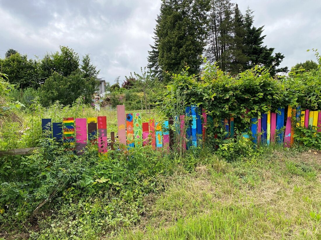 Theisseil. Das freut Unkraut zupfende Omas und Kinder, die mit Steinen Beete umranden: Martina Heimann und Beate Spickenreuther bleiben Kinder- und Jugendbeauftragte der Gemeinde. Und sie haben große Pläne für [&hellip;]