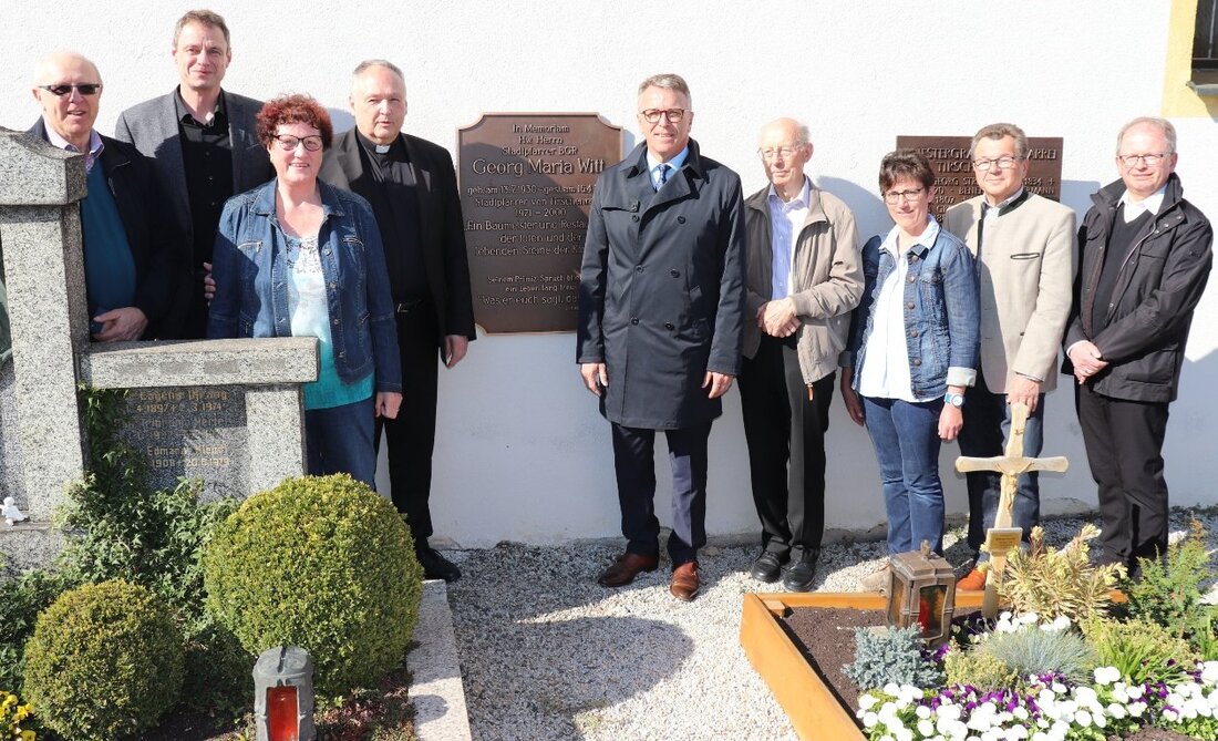 Tirschenreuth. Vor wenigen Tagen jährte sich der Todestag des ehemaligen Tirschenreuther Stadtpfarrers Georg Maria Witt bereits zum 10. Mal. Doch die Tirschenreuther halten ihn in besonderer Erinnerung.  „Ich bin froh [&hellip;]