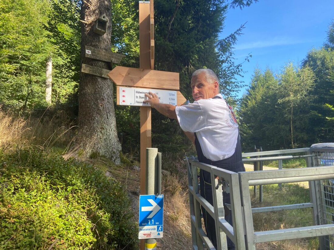 Flossenbürg. Gute Nachrichten für alle Wanderer: Das Wanderwegenetz um Flossenbürg wurde neu überarbeitet. Die Gemeinde hat in Zusammenarbeit mit dem örtlichen Oberpfälzer Waldverein sechs attraktive Routen mit unterschiedlichen Längen ausgearbeitet und neu beschildert.