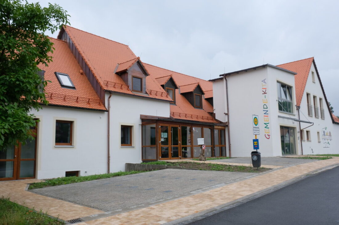 Speinshart. Nach drei Jahrzehnten ist Schluss: Der Gemeinderat streicht den Kita-Bus wegen explodierender Kosten und nur noch fünf Kindern. Zugleich bleiben ILE-Zusammenarbeit und Ferienbetreuung auf Kurs.
