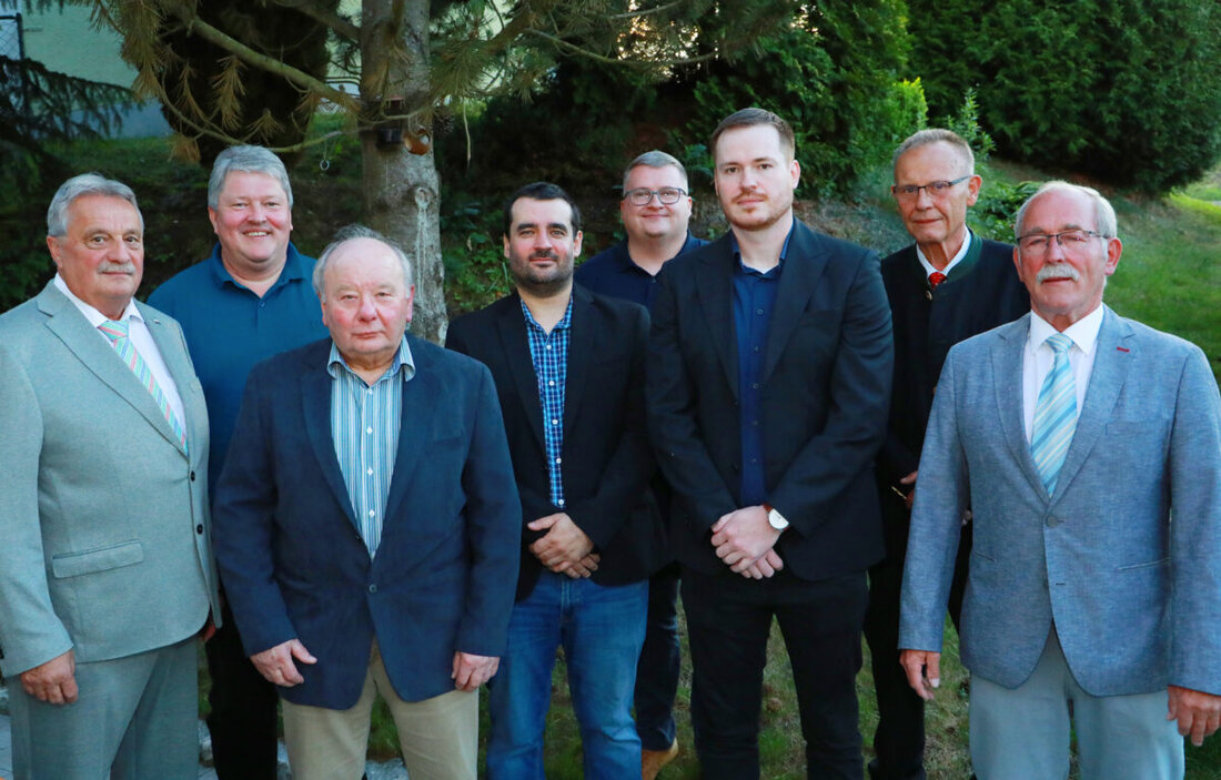 Erbendorf. Die Baugenossenschaft meldet für 2025 einen Überschuss von 93.000 Euro und sieht der Fertigstellung des Neubaus in der Schlosszelch entgegen. Bei der Mitgliederversammlung zählte auch der Bau in der Josef-Höser-Straße.