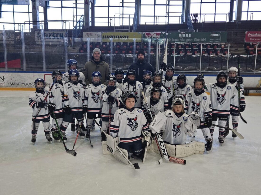 Weiden. Kleinstschüler überzeugten bei Turnieren, die U11 tat sich in Regensburg schwer. In Ravensburg gab es erst eine Niederlage, dann einen verdienten Auswärtssieg.