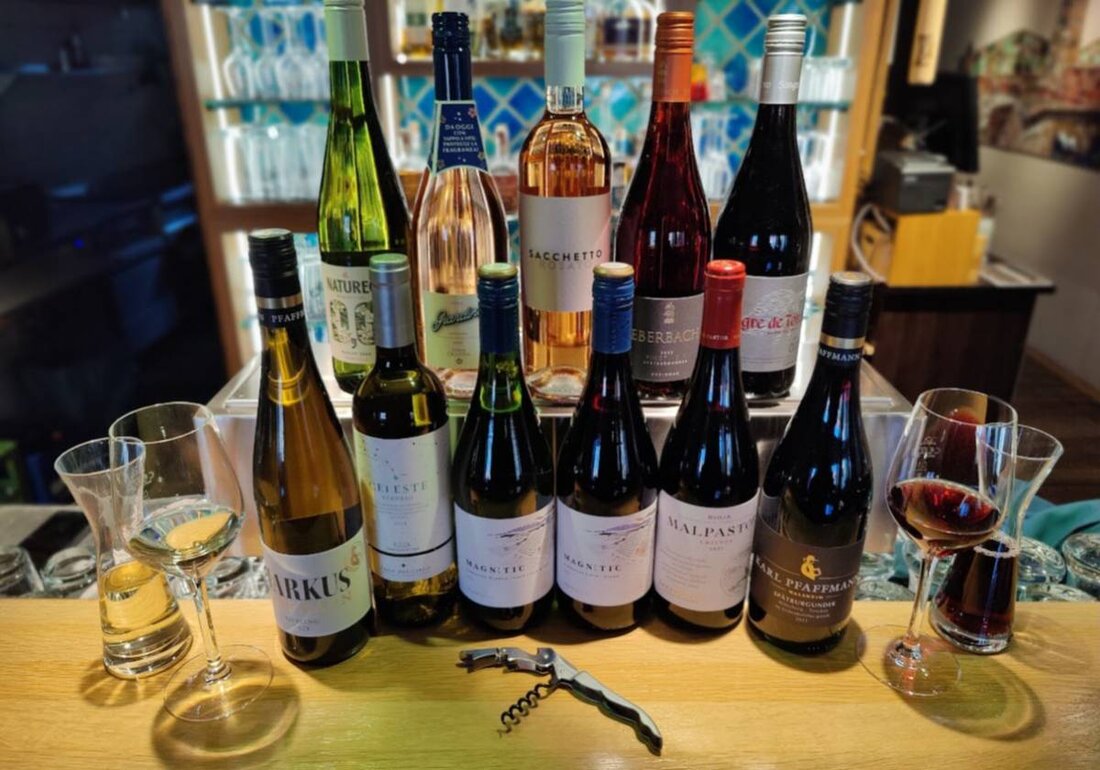 Amberg.
Hotel Brunner veranstaltet in Amberg, Atelier Teufelsbäck ein Event und heißt Gäste in der Batteriegasse 3 willkommen.
Sichern Sie sich Ihr Ticket über okticket.de und informieren Sie sich vorab auf atelier-teufelsbaeck.de.