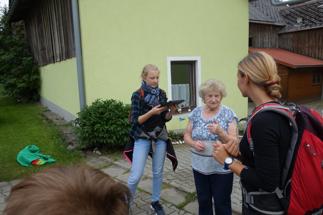 Bärnau. „Die meiste Zeit wusste ich eigentlich gar nicht, auf welcher Seite der Grenze wir gerade sind. Manchmal haben wir die Grenzsteine gesehen, aber es sah auf beiden Seiten gleich aus“, [&hellip;]