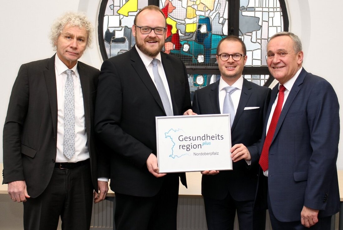 Neustadt/WN. Die Landkreise Neustadt, Tirschenreuth und die Stadt Weiden waren mit ihrer gemeinsamen Bewerbung erfolgreich und dürfen sich ab sofort „Gesundheitsregionplus Nordoberpfalz“ nennen. Gesundheitsregionenplus sind Netzwerke aus Vertretern der Kommunalpolitik [&hellip;]