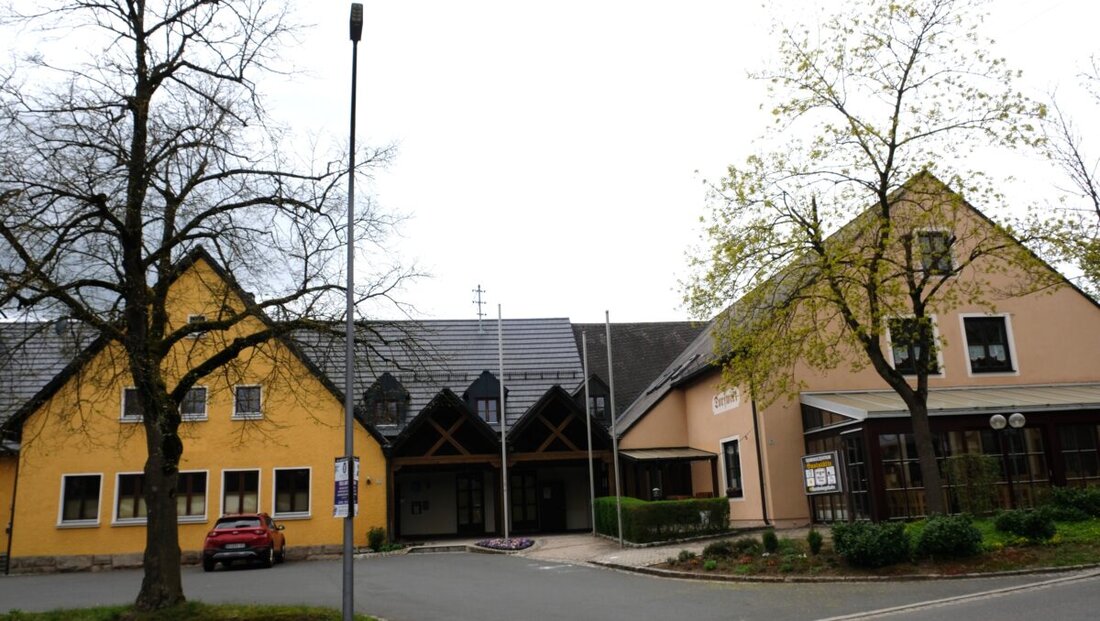 Vorbach. Steuerrückzahlungen erschüttern Vorbachs Kasse – trotzdem sollen Schule, Radwege, Glasfaser und Hochwasserschutz durchstarten. 