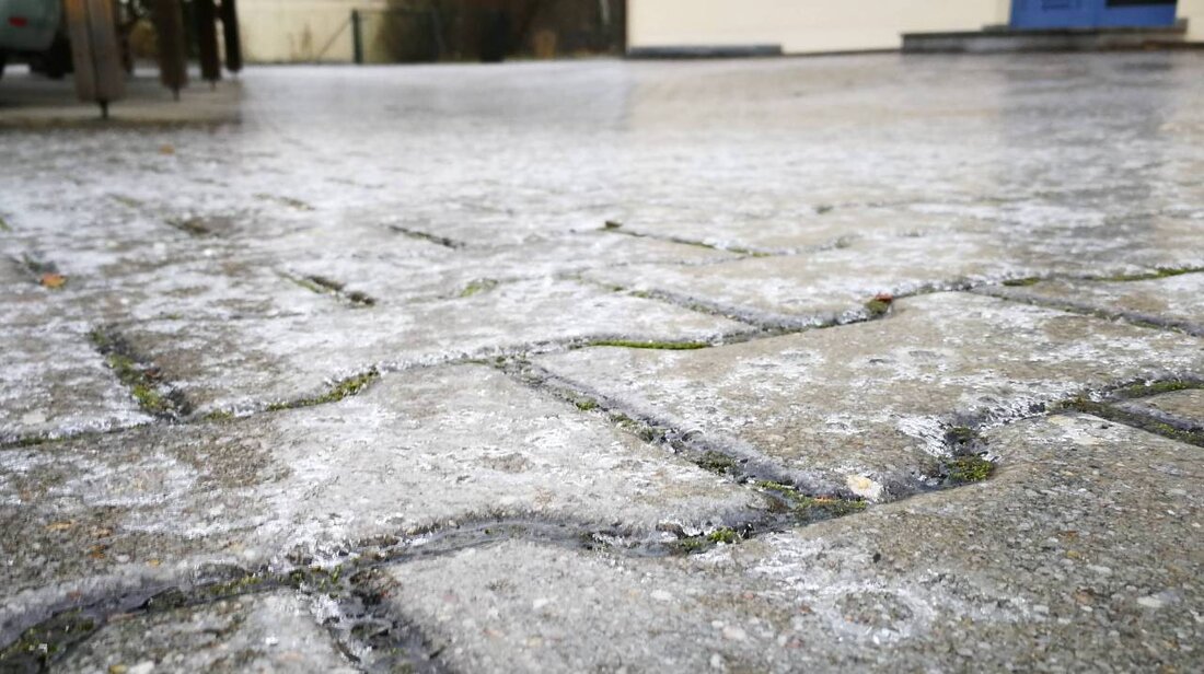 Weiden/ Neustadt/WN. Heute fällt der Präsenzunterricht an allen Schulen im Landkreis Neustadt/WN und in der Stadt Weiden aufgrund der Witterungsverhältnisse aus. 