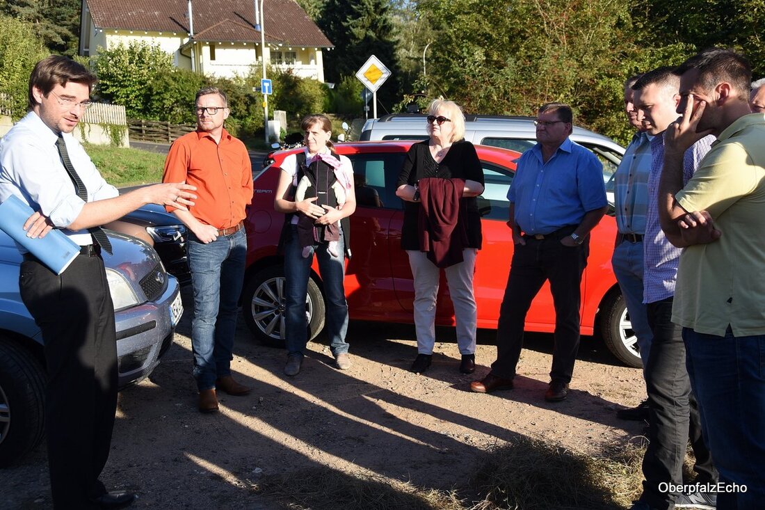 Luhe. Fest steht, dass der Landkreis für das Jahr 2018 Mittel zur Planung des Ausbaus der Kreisstraße NEW17 bereitgestellt hat. Für die Baumaßnahmen selbst hat der Kämmerer für 2019 Geld [&hellip;]