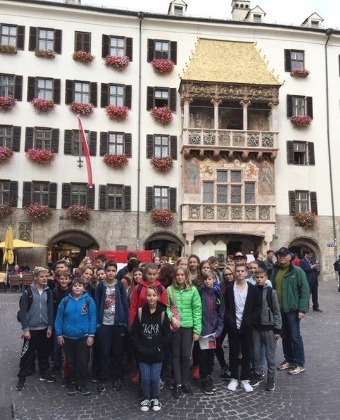 Weiden. 40 Schüler aus den zwei neuen siebten Klassen machten sich auf den Weg nach Tirol, um dort ihre „Erlebnistage“ durchzuführen. Neben einigen kulturellen Highlights war es auch das Ziel [&hellip;]
