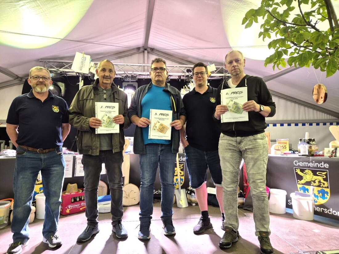 Schlammersdorf. Beim Sommerfest der Feuerwehr spielten 224 Personen Schafkopf, wobei die Geldpreise aufgrund der hohen Teilnahme erhöht wurden. Heinrich Mates aus Weiden gewann den Hauptpreis von 400 Euro.