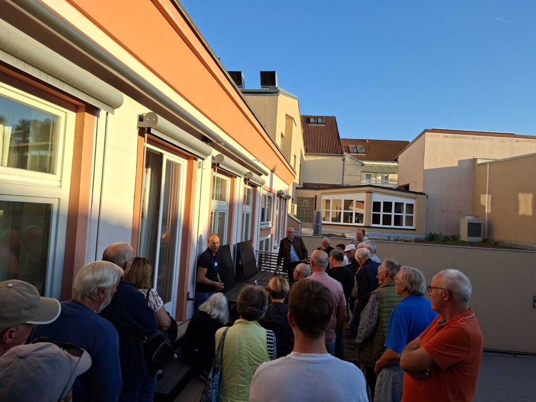 Burglengenfeld. Zwei kostenlose Workshops der Stadt zu E-Autos und Sonnenstrom lockten im September viele Interessierte an. Die Vortragsfolien mit Tipps zu Photovoltaik und Elektromobilität sind noch vier Wochen online.
