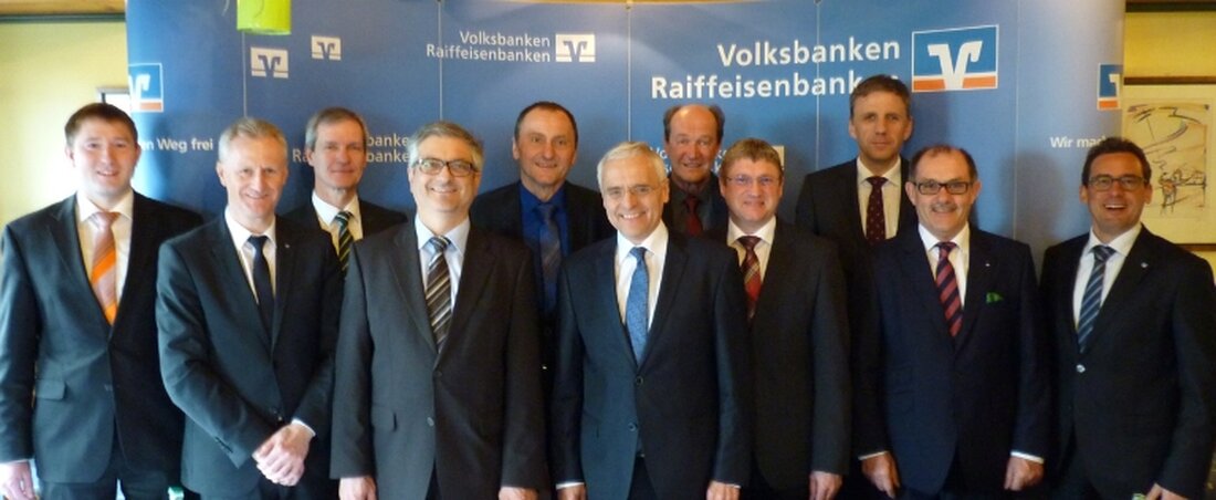 Parkstein. Bei der Kreisverbandsversammlung in Parkstein blicken die fünf Genossenschaftsbanken wieder auf ein insgesamt positives Geschäftsjahr 2015 zurück. Die Bilanzsumme stieg um 129,5 Millionen auf über 2,442 Milliarden Euro an. „Mit [&hellip;]