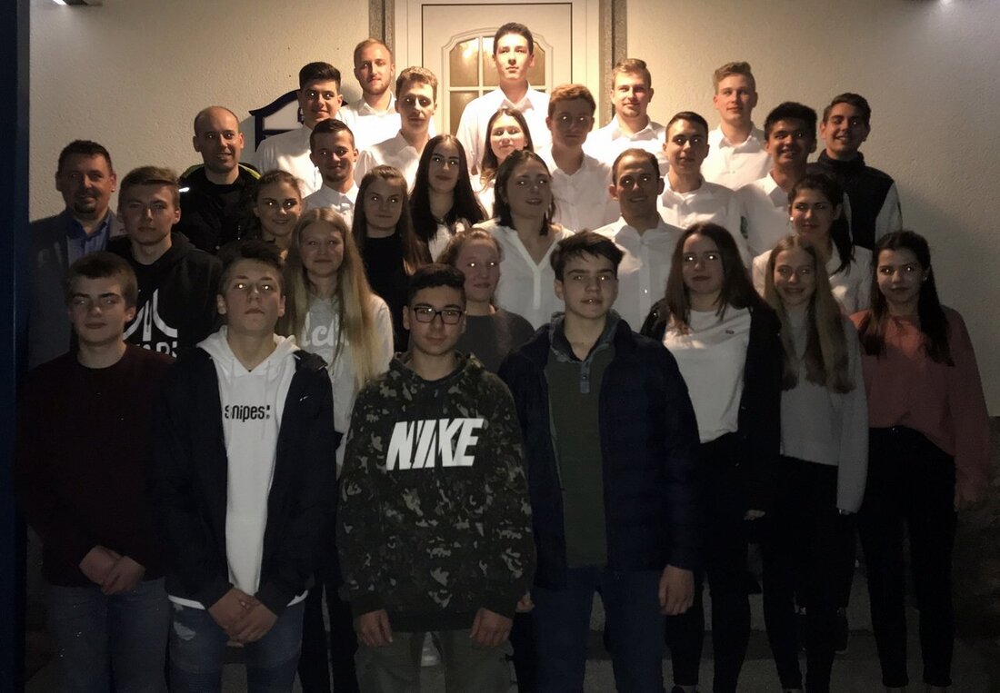 Störnstein. Stella Schwarz und Fabio Förster heißen die neuen Vorsitzenden an der Spitze der KLJB Störnstein. Die bisherigen ersten Vorsitzenden Catarina Siegler und Felix Kraus waren nicht mehr angetreten. Kraus [&hellip;]