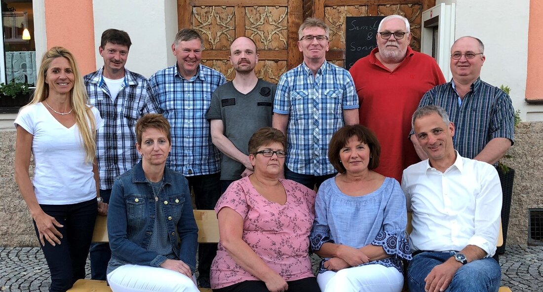 Grafenwöhr. Einmal auch außerhalb des Arbeitsalltags zusammenkommen, Gespräche mit Kollegen in privatem Rahmen und gemütlicher Atmosphäre führen, das ist der Sinn von Betriebsfeiern. Auch das Unternehmen Gugel Wurst&amp;Schinken GmbH aus [&hellip;]