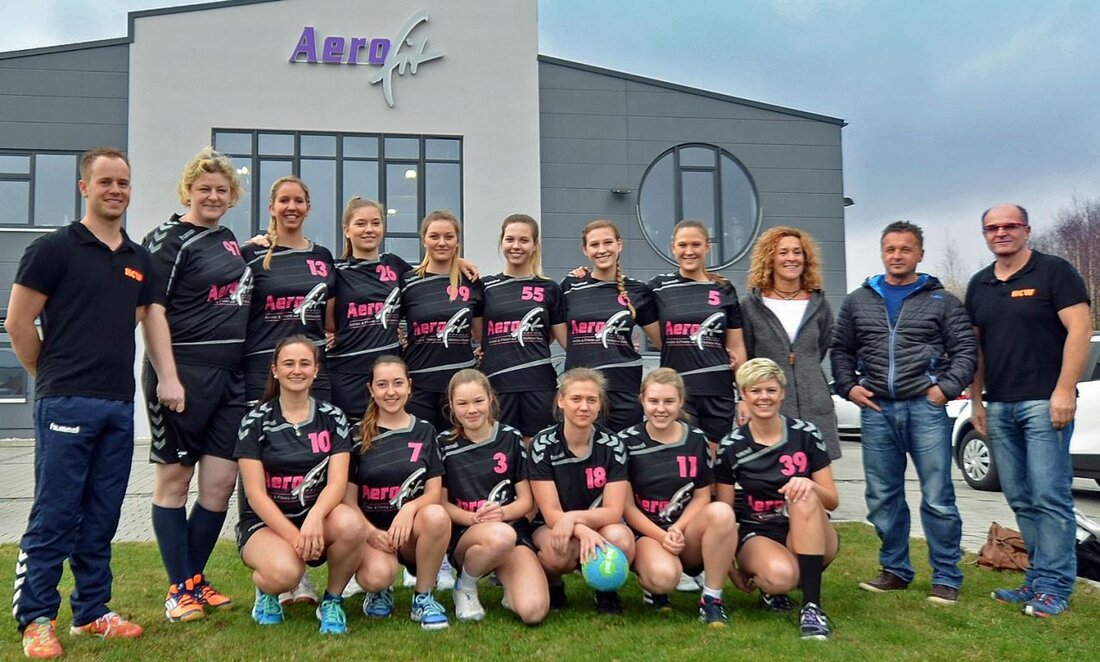 Weiden. In der Bezirksoberliga der Frauen kann noch alles passieren: Derzeit stecken bis zu vier Mannschaften im Abstiegskampf, zu spielen sind aber nur noch drei Spieltage. Wie viele Mannschaften am Ende absteigen, kann [&hellip;]