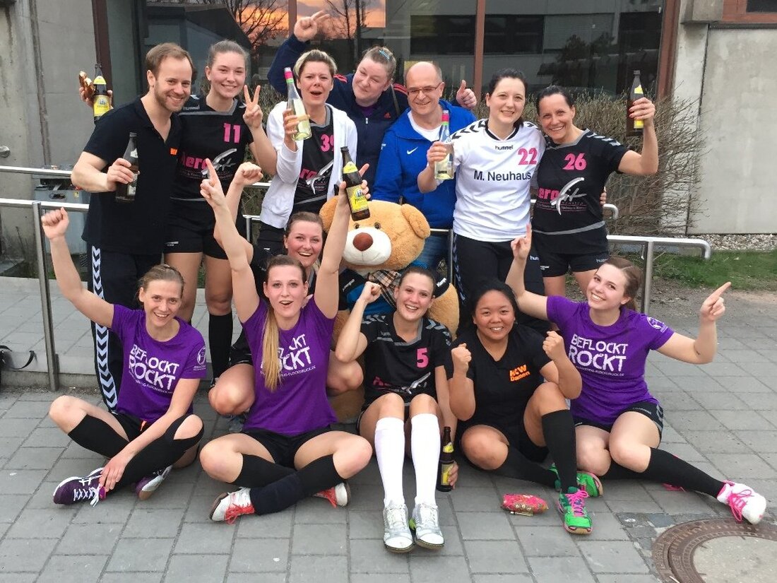 Weiden. Alle guten Dinge sind drei. Wenn sich das Sprichwort bewahrheitet, sollte auch das dritte Auswärtsspiel in Folge zwei Punkte für die Damen des HC Weiden einbringen. Aber so einfach [&hellip;]