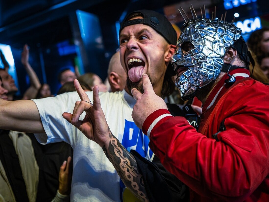 Speichersdorf. Die oberfränkische Metalband Hämatom kehrt für das Faine Misto Festival in die Ukraine zurück. Gitarrist Jacek Żyła spricht über Auftritte in Lwiw und Kyjiw, Trost durch Musik und den Kontrast zum Wacken-Headliner vor 80.000 Fans.