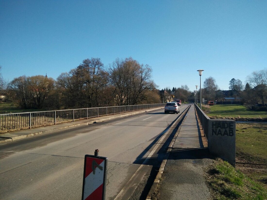 Mantel. Der Markt Mantel hat die Haidenaabbrücke im Jahr 1957 gebaut. Mittlerweile ist das Bauwerk 60 Jahre alt und weist einige Schäden wie Betonabplatzungen, freiliegende Bewehrungseisen, Hohlstellen, offene Fugen und undichte [&hellip;]