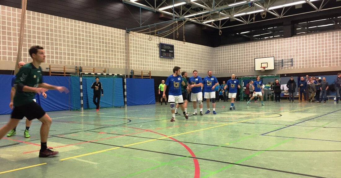 Weiden. Am Samstag um 17:45 Uhr sind die Weidener Herren zu Gast beim Meisterschaftsfavoriten und derzeitigen Tabellenführer TV Erlangen-Bruck II. Die Franken haben bei nur einer Niederlage und einem Unentschieden die restlichen [&hellip;]