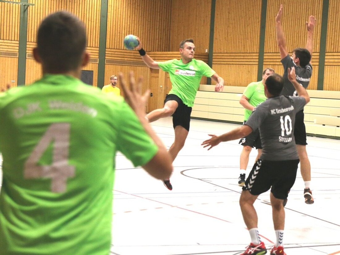 Grafenwöhr. Der Handballsport hat in Grafenwöhr eine jahrzehntelange Tradition. Einst mit Feldhandball im Freien unter der Federführung des TuS gestartet und dann vom SV fortgesetzt, gab es viele erfolgreiche Jahre [&hellip;]