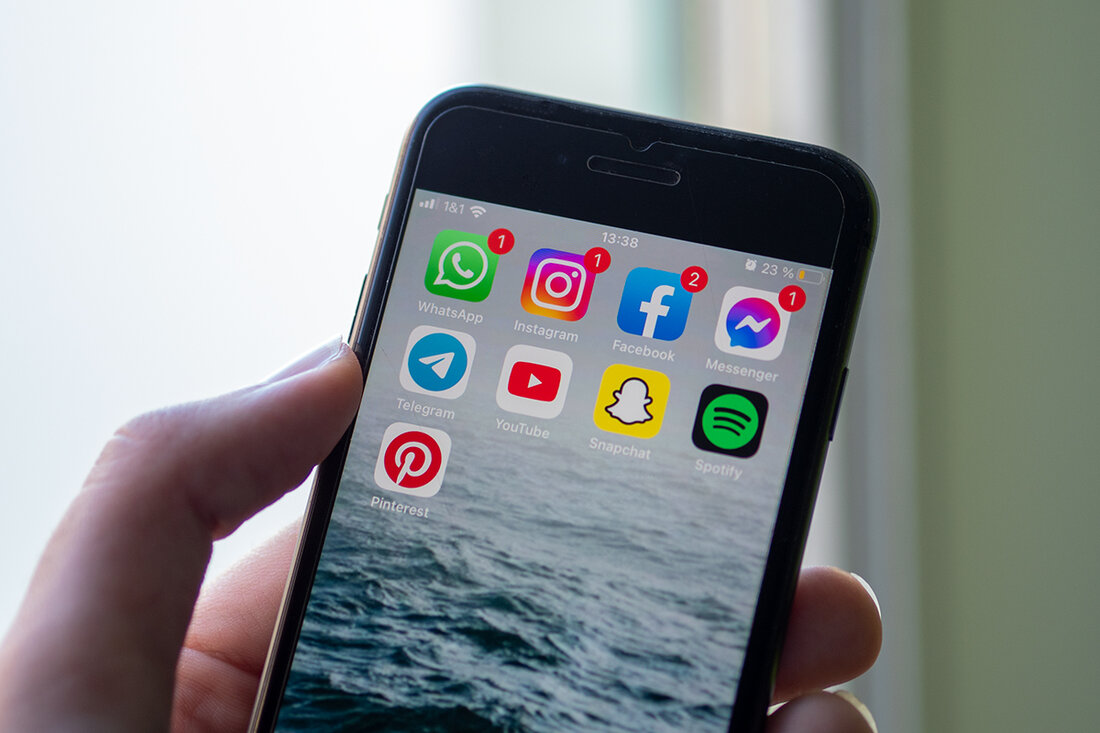 Neustadt/WN. Das Team für Kommunikation und Öffentlichkeitsarbeit im Landratsamt stellt die NEW-Crew vor, eine Gruppe von Social Media Botschaftern, die den Landkreis Neustadt an der Waldnaab präsentieren.