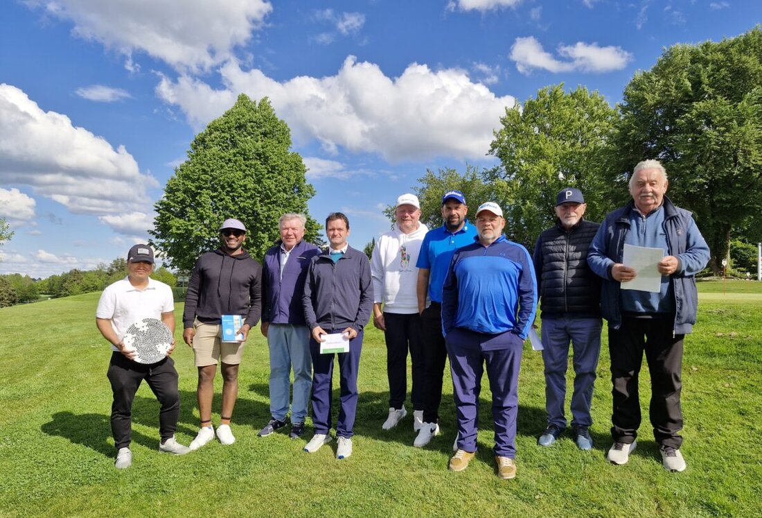 Schmidmühlen. Bei strahlendem Sonnenschein spielten rund 30 Golferinnen und Golfer um die Golfhotel Fahrenbach Trophy. Tradition, Fairness und starke Leistungen prägten das Saisonauftakt-Turnier.