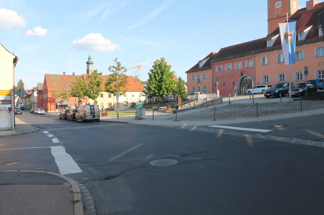 Floß. Für den Flosser Marktgemeinderat gibt es keine Zweifel: Die Gemeinde beteiligt sich weiterhin an der Ökomodell-Region Naturparkland Oberpfälzer Wald. Und so hat das Kommunalgremium in seiner Sitzung am Mittwoch, 24. Juni, die Weiterführung für das Jahr 2027 beschlossen.