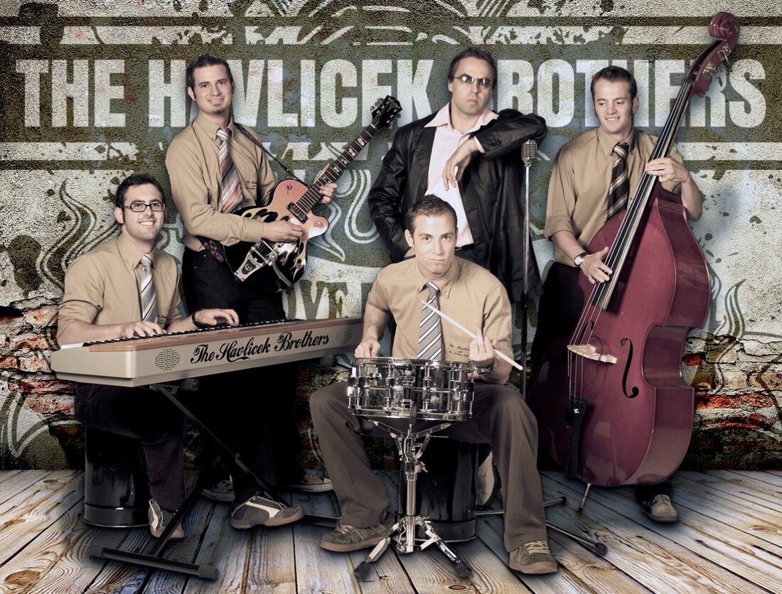 Weiden. Das erfolgreiche Clones of Rock 2015 ist schon wieder Geschichte, aber Ruhe kehrt im Rockmusikclub „Salute“ dennoch nicht ein. Zum Jahresabschlusskonzert heute ab 21 Uhr sind in der Kneipe „The [&hellip;]