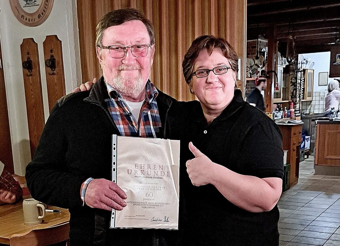 Weiden. Die Schützengesellschaft Heimatfreunde Mooslohe zeigte sich bei der Jahreshauptversammlung geschlossen und bestätigte ihre Führung. Es gab Ehrungen, Bilanz und Termine: Königsschießen ab 4. März, Königsfeier am 2. Mai.