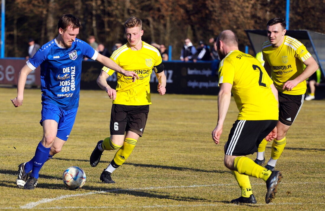 Etzenricht. Am Samstag um 16 Uhr will der SV Etzenricht im Heimspiel gegen den SV Hahnbach die Revanche und den Verbleib in der Landesliga erzwingen. Nach dem zwei zu null der Gäste ist der Druck groß, doch die Heimserie macht Mut.