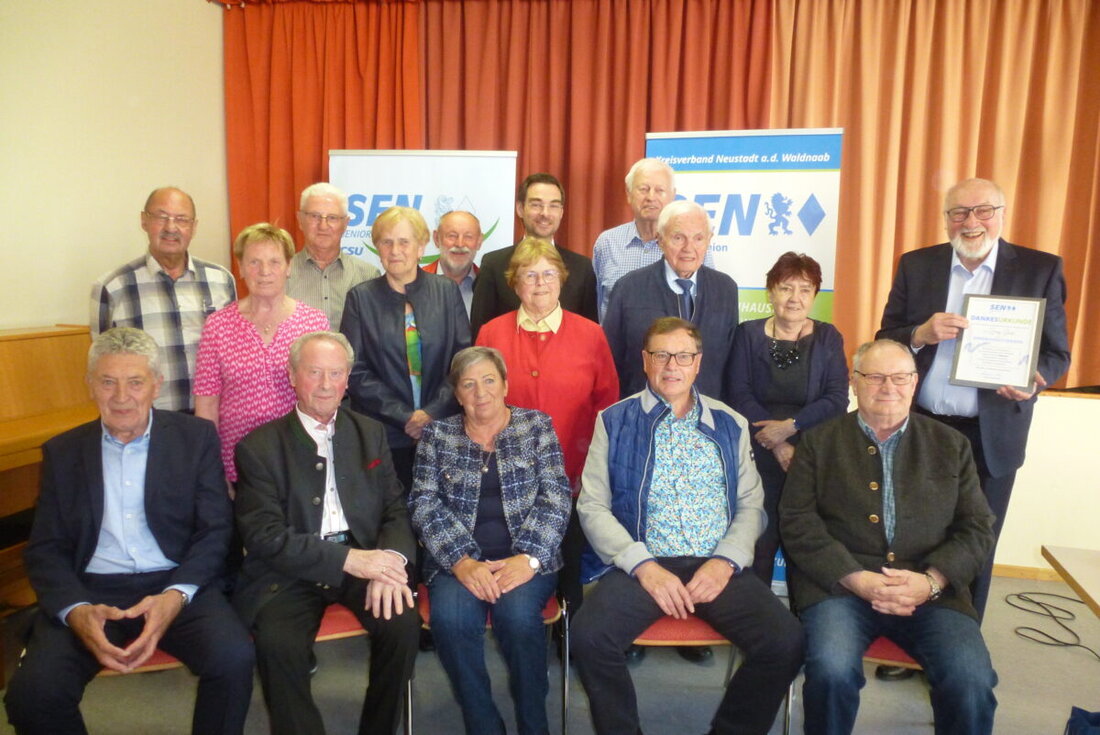 Neustadt. Herbert Rudolph ist neuer Vorsitzender der Senioren-Union, Georg Stahl wurde zum Ehrenvorsitzenden ernannt. Bei der Versammlung wurden auch Beisitzer und Delegierte gewählt, und Themen wie Rente und Pflege betont.