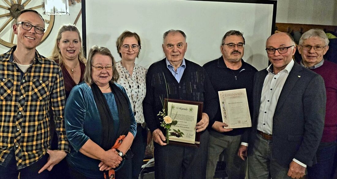 Schirmitz. Herbert Wolf wurde beim Obst- und Gartenbauverein Schirmitz mit der goldenen Holunderbeere für sein langjähriges Engagement ausgezeichnet.
