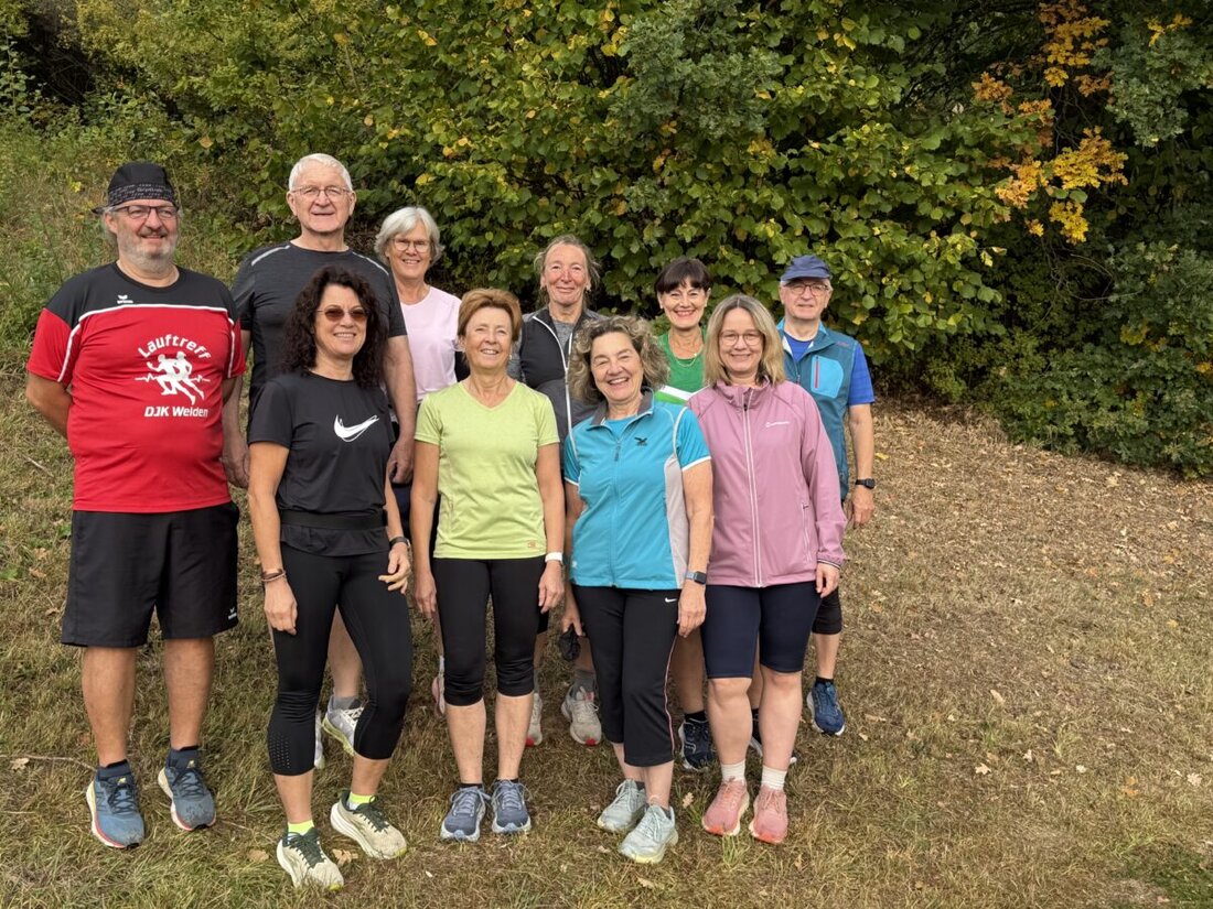 Weiden. Der Lauftreff der DJK Weiden hat am Samstag, 3. Oktober, seinen traditionellen Zoigllauf gestartet. Zwei Gruppen liefen über 13 Kilometer ab Hammerweg und über neun Kilometer ab Neustadt/WN mit Ausklang im Schafferhof.
