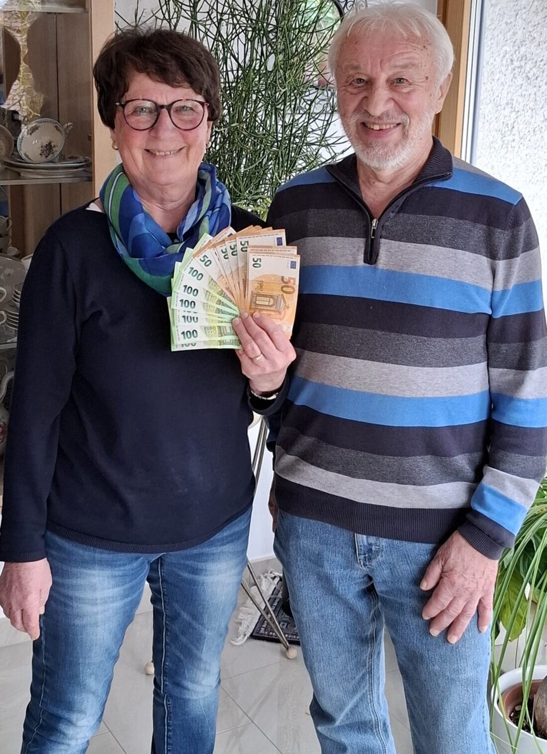 Seit über 20 Jahren unterstützt die Aktion von Hans Karl notleidende Kinder und Erwachsene in Bosnien. 2024 kamen Weihnachtspäckchen an und es wurden 2.230 € für soziale Projekte gespendet.