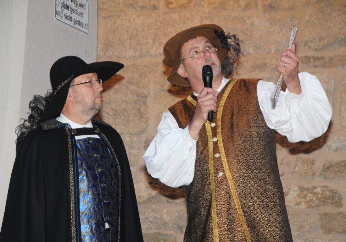 Neustadt a. d. Waldnaab.
Die Kulturfreunde Lobkowitz laden zu einer historischen Stadtführung mit mehr als 10 lebendigen Szenen ein und bieten humorvolle Einblicke in die Geschichte der Stadt.
Veranstaltungsort ist Neustadt a. d. Waldnaab, Neues Lobkowitz-Schloss, und das Ticket gibt es über okticket.de.