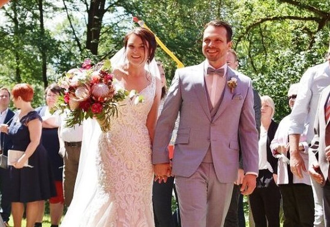 Ilsenbach. Kennengelernt haben sie sich schon vor acht Jahren. Nach der standesamtlichen Trauung im vergangenen Jahr gaben sich Eva und Roland Frischholz nun auch vor Pfarrer Franz Winkelmann in St. [&hellip;]